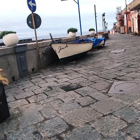 Onde Dell' Etna 10 Lägenhet *