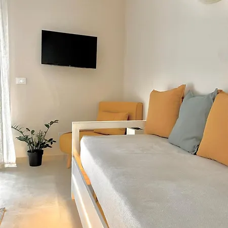Onde Dell' Etna 10 Apartman Riposto